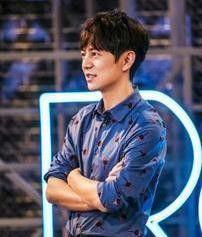 何炅爆料娱乐圈,揭秘明星背后的故事与真相