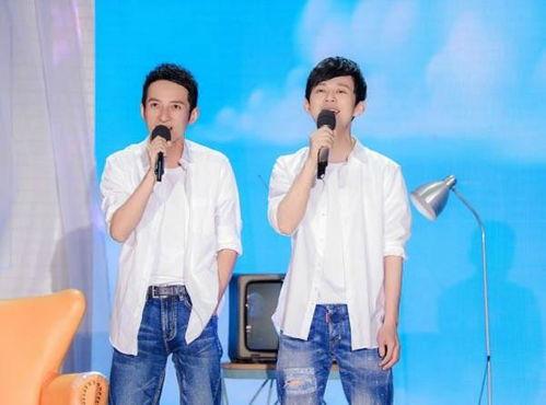 何炅爆料维嘉恋人视频,甜蜜瞬间曝光，网友热议